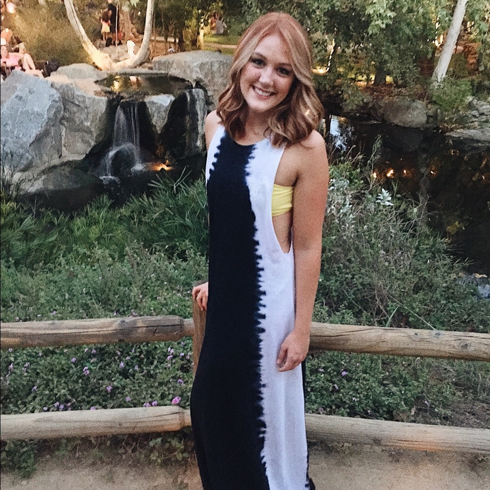 Volcom • Navy + White Tie Die Maxi Dress